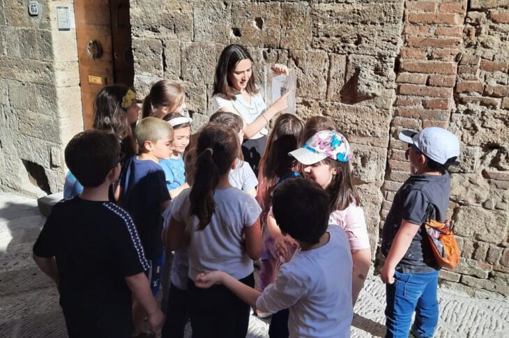 Studenti come guide Ask Me Colle in Colle Alta